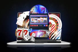 Comparison of pokerboya online app interface and browser interface side by side